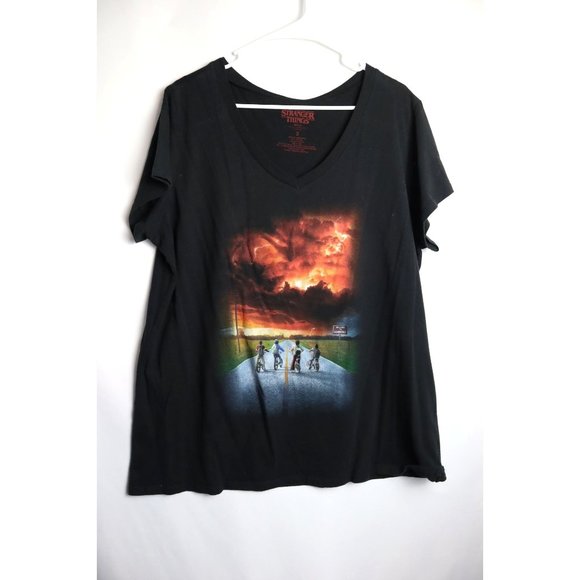 Torrid Stranger Things Season 2 Poster Tee, Size 3 3X 22 24 plus size - Picture 3 of 8